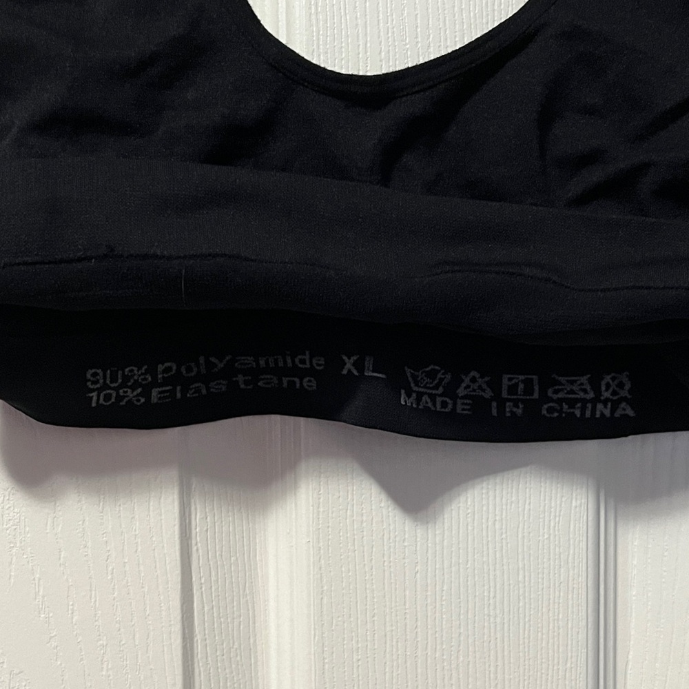 Sports Bra Style Undergarment Black Light and Comfy Non-Padded No Wires - Picture 3 of 3